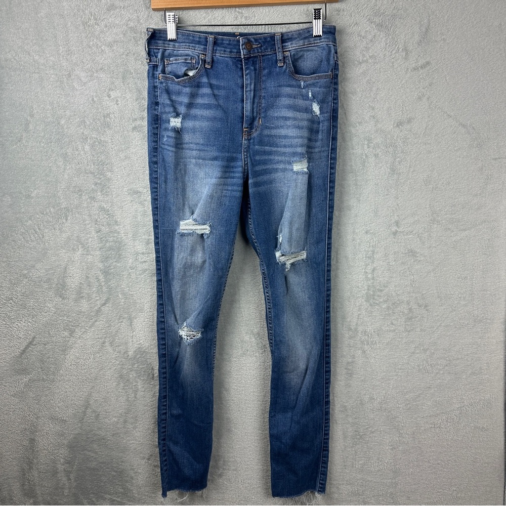 Hollister ultra high rise super skinny jeans‎ women’s size 24